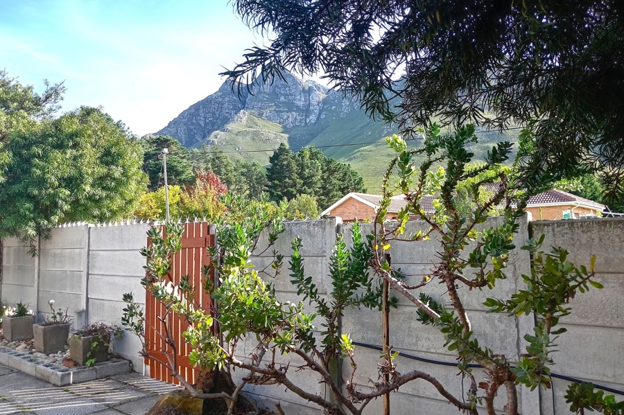 3 Bedroom Property for Sale in Kleinmond Western Cape